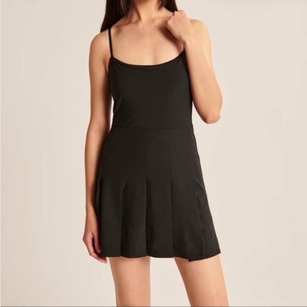 Abercrombie & Fitch Pleated Traveler Mini Dress Black - XXST